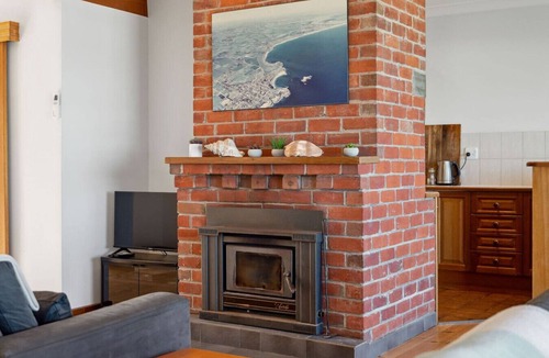 Middleton House | Norfolks Beachfront Cottage—Simple Seaside Living