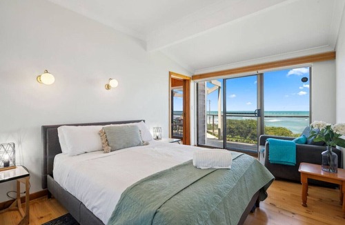 Middleton House | Norfolks Beachfront Cottage—Simple Seaside Living