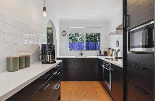 Inglewood Villa | NORM3/17 - Little Hacienda