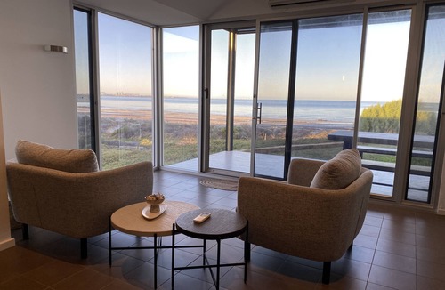 North Beach House | North Beach Esplanade with wifi