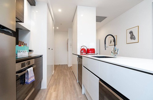 City East Apartment | North-Facing APT 3 min to Canberra Times Fountain