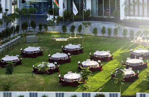 Navalur Hotel | Novotel Chennai Sipcot