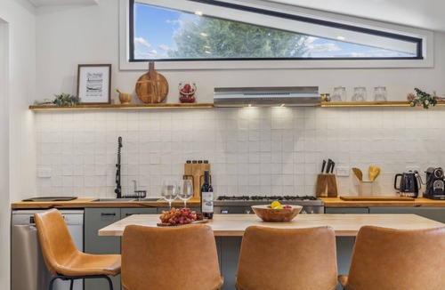 Crackenback Cottage | Nowhere Cottage rural retreat