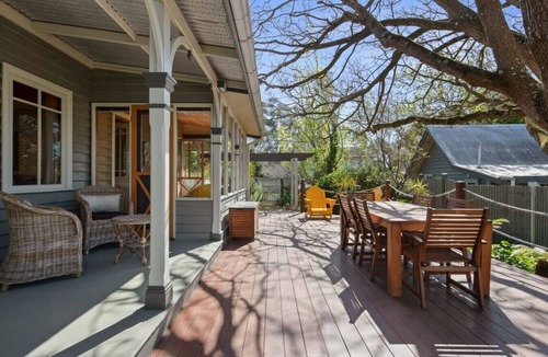 Rhyll Apartment | Oak Leaf Suite at Oaktree Lodge