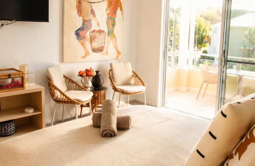 Salamander Bay Apartment | Oaks Pacific Blue Resort - Sea Salt Studio