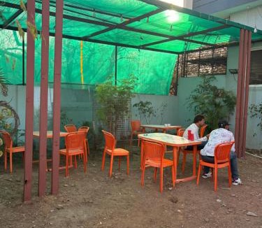 Rau House | Oasis Fun Villa - Cafe