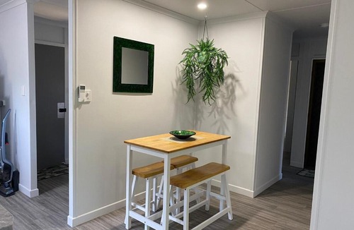 Slade Point Apartment | Ocean Breezes with Leafy View with Wi-fi