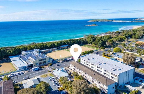 Coffs Harbour House | Ocean Echoes Coffs Coast Steps to Park Beach