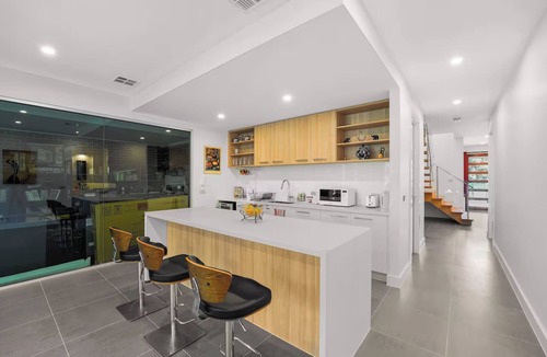 North Shore Villa | Ocean Front Spacious 4-bedroom villa in delightful North Shore/Sleeps 8