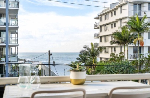 Caloundra Apartment | Ocean Glimpse Retreat - Sunlit Days by Kings Beach