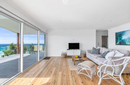 Ulladulla House | Ocean Overlook