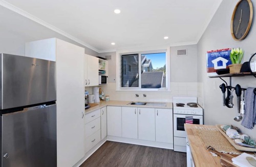 Avoca Beach Apartment | Ocean Sunrise - Magical