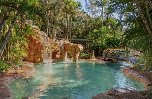 Coffs Harbour Apartment | Ocean Tropics Lush Villa at Aanuka Resort