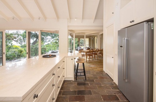 Red Hill House | Ocean Views amongst the Tree Tops in Red Hill