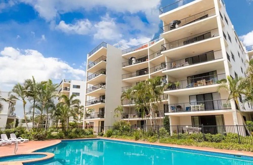 Marcoola Resort | Ocean Views Escape - Beach, Pool, Wifi, Parking