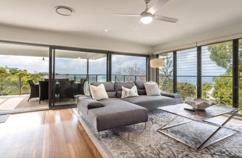 Coolum Beach House | Oceancrest Coolum Hideaway with Pool