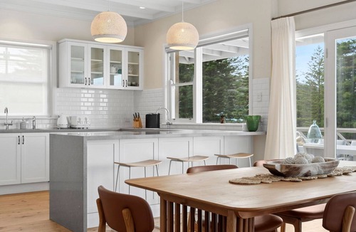 Collaroy House | -Oceanfront Elegance: A Coastal Haven in Collaroy Basin's Finest position