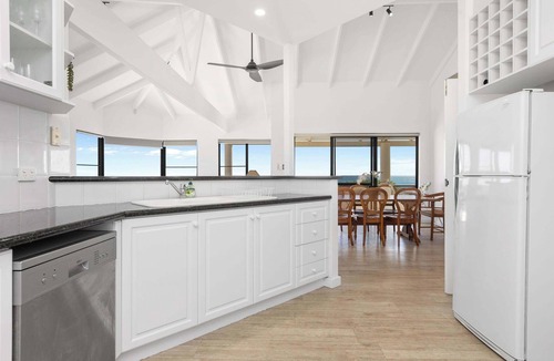 Halls Head House | Oceanfront Escape Private Pool and Beach Access