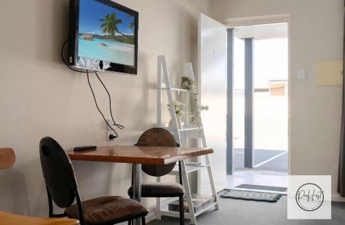 Bunbury Apartment | Oceanfront Oasis