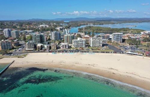 Forster Apartment | Oceanic 21 - Forster Beachfront Apartment