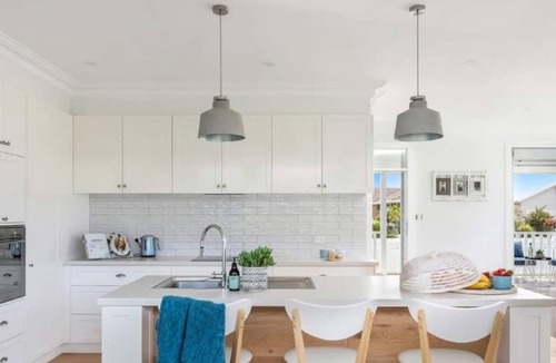 Windang House | Oceans Escapes @ Windang