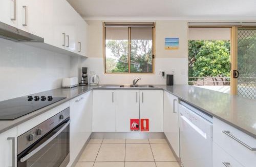 Boomerang Beach Apartment | Oceanside 17 Breezes
