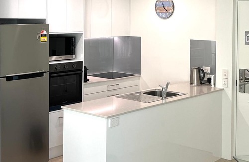 Mooloolaba Apartment | Oceanview One-Bedroom Retreat in The Peninsular Resort