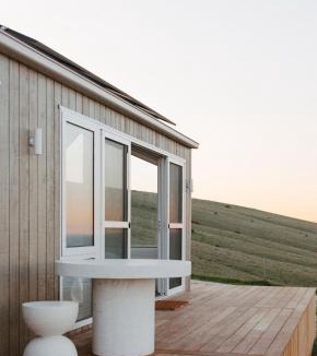 North Cape House | Off-grid Tiny House by the Sea