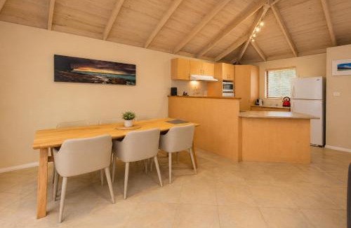 Dunsborough House | Old Dunsborough Winter Retreat