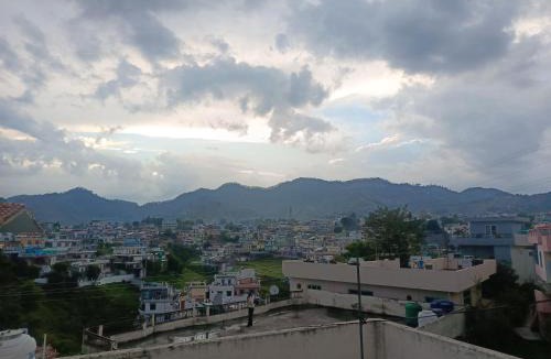 Pithoragarh House | Old Mountain Home