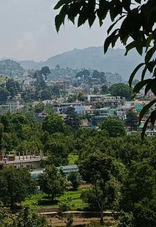 Pithoragarh Apartment | Old Mountain Home