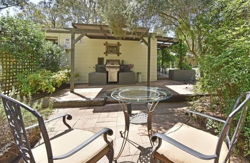 Pokolbin Villa | Olive Grove 1 - Your Perfect Hunter Valley Wedding Stay & Wine Country Escape