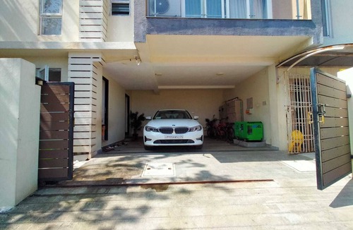 Kanathur Villa | Olive Inn Luxurious 4-BHK Individual Villa w/Indoor Swimming Pool