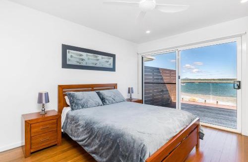 Iluka House | Omaroo