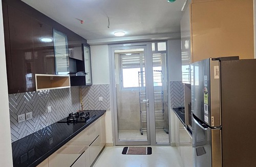 Perungudi Apartment | OMR Vista, High Floor|Luxury Stay|Clsoe to WTC