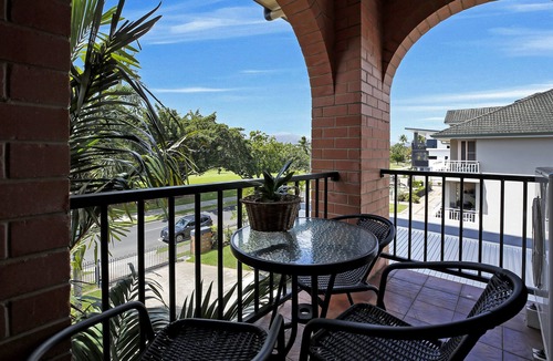 Cairns North Apartment | On the Esplanade