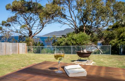 Bicheno House | On the Rocks Bicheno