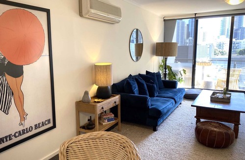 South Melbourne Apartment | On Wells - Central/Direct/Walk to Everything!