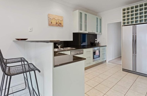 Kingston Beach Cottage | Once Upon a Tide Kingston Beach Esplanade Living