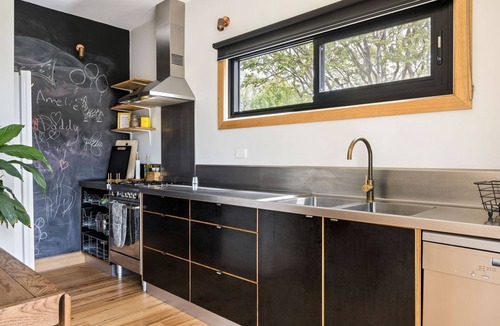Bright House | One Bright Stay in beautiful Bright