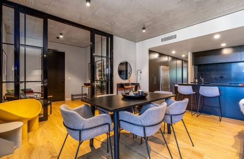Kingston Apartment | Onyx Apt · Onsite EV Charger · 5mins to Foreshore
