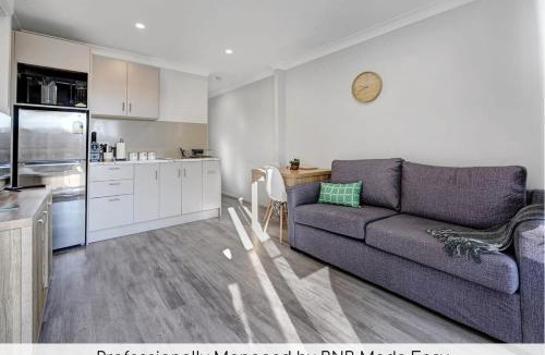 Llanarth Apartment | Ophir Studio - Ideal for Work, BBQ