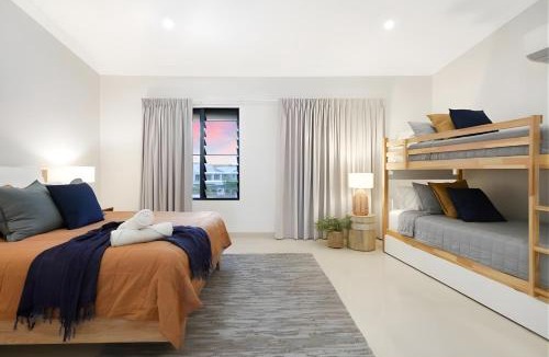 Stuart Park House | Opulent Ocean View Townhouse