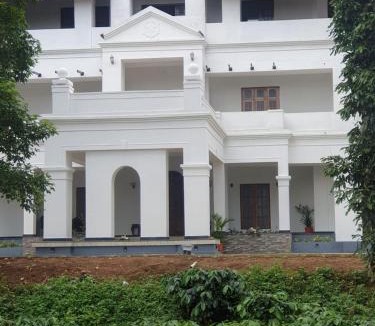 Virarajendrapet Resort | Orange Valley Plantation Holiday Coorg