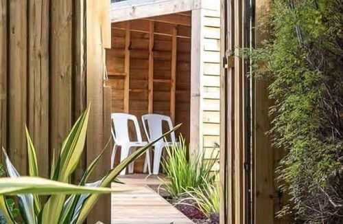 Yallingup Siding House | Orchard Cottage—Romantic Bushland Wellness Retreat