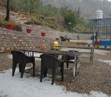 Jakh Resort | Orophile Retreat Resort