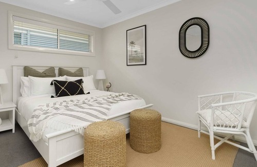 Broulee House | Oscar's @ Broulee Beach Luxury Coastal Living