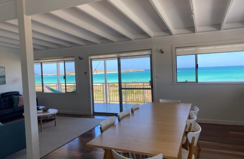 Lancelin House | Ospreys View - Relaxed Coastal Vibe