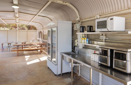 Yulara Hotel | Outback Lodge