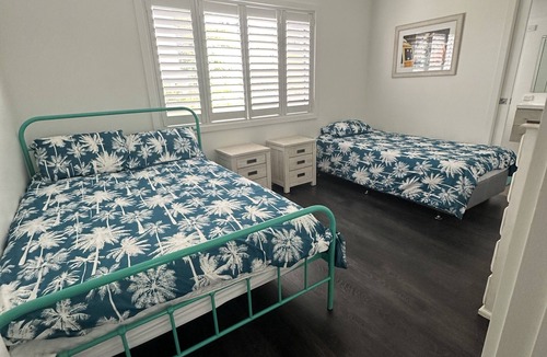 Crescent Head House | Oversized Executive Styled Home, Flat Walk To Town & Amazing Ocean Views!